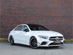 Mercedes-Benz A-klasse - AMG 35 4MATIC | Direct leverbaar - Carbon stuur - Schaalstoel - Pano