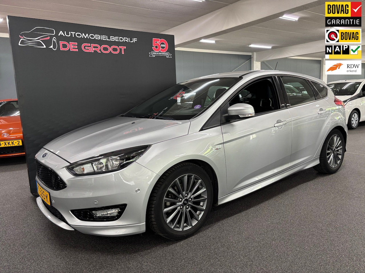 Ford Focus - 1.0 ST-Line / NL-auto, Cruise control, Navi, Airco - AutoWereld.nl