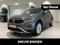 Volkswagen T-Roc - 1.0 TSI Life 110 PK | Apple Carplay | Digital Cockpit Pro | Parkeerassistent | Parkeersens