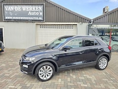 Volkswagen T-Roc - 1.5 TSI Sport AUTOMAAT Clima|Navi|Camera|Virtual|Nap