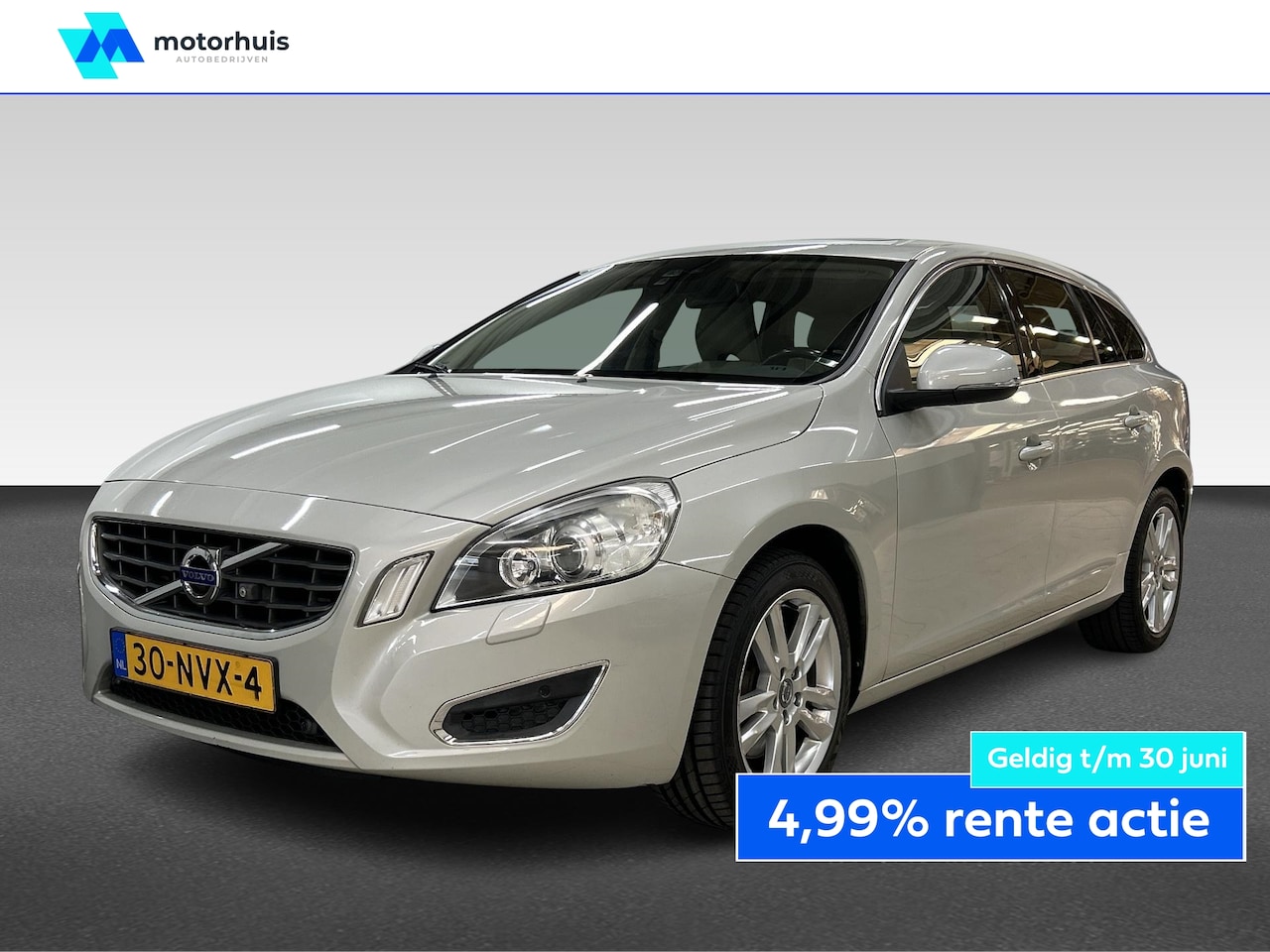 Volvo V60 - T5 240PK SUMMUM NAVI SCHUIFDAK LEDER TREKHAAK CAMERA NL-AUTO NAP - AutoWereld.nl