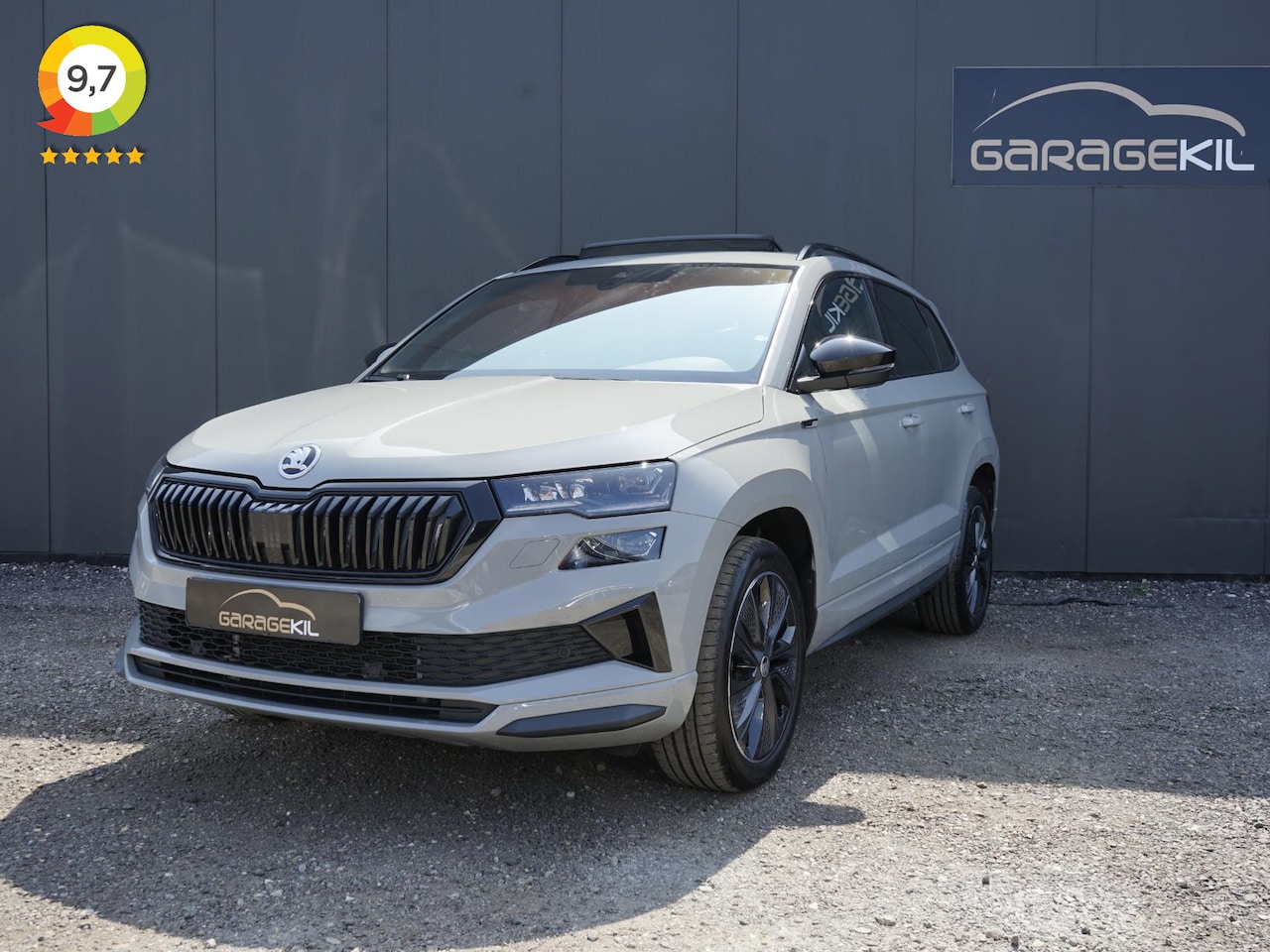 Skoda Karoq - 1.5 TSI ACT Sportline Business 1ste eigenaar / Pano dak / Adaptive cruise / Digital cockpi - AutoWereld.nl