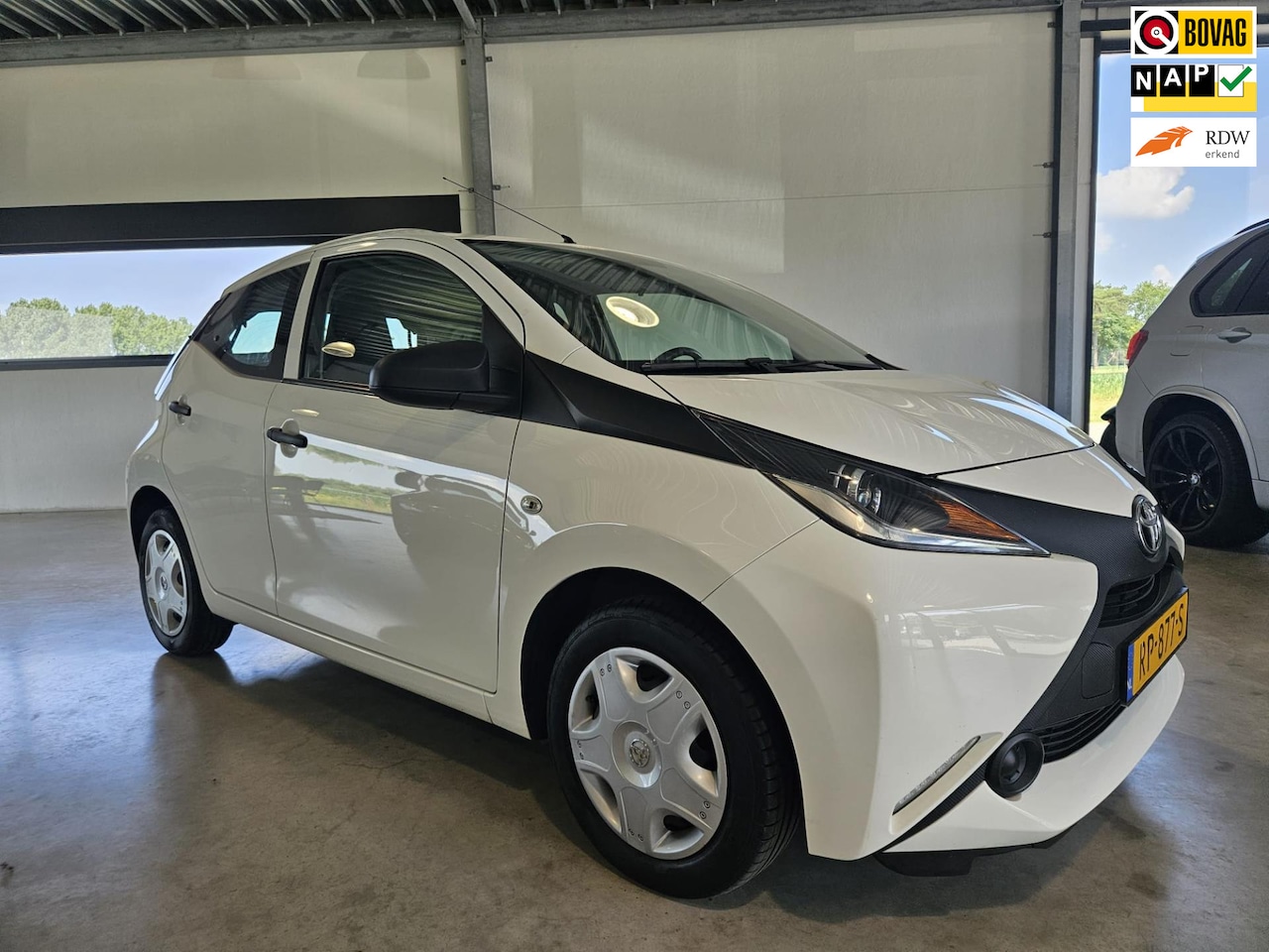 Toyota Aygo - 1.0 VVT-i x-fun 1.0 VVT-i x-fun - AutoWereld.nl