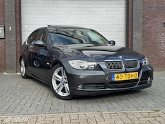 BMW 3-serie - 325i High Executive | Pano | Stoelverwarming