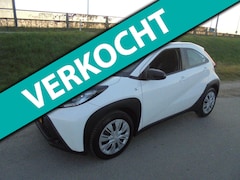 Toyota Aygo X - ayco X 1.0 benzine 5 deurs airco navigatie camera 24.000km