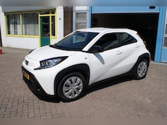 Toyota Aygo X - 1.0 VVT-i MT Play