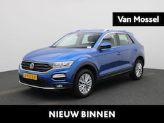 Volkswagen T-Roc - 1.5 TSI Style Business 150 PK | Automaat | Navigatie | Airco | Adaptieve Cruise Control |