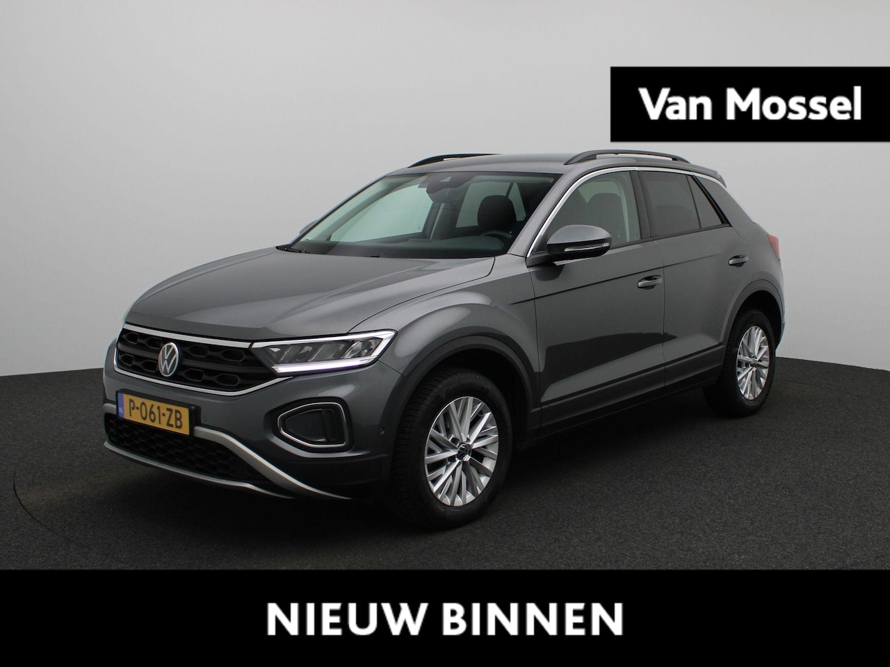 Volkswagen T-Roc - 1.5 TSI Life | APPLE CARPLAY / ANDROID AUTO | PARKEERSENSOREN | AUTOMAAT | - AutoWereld.nl