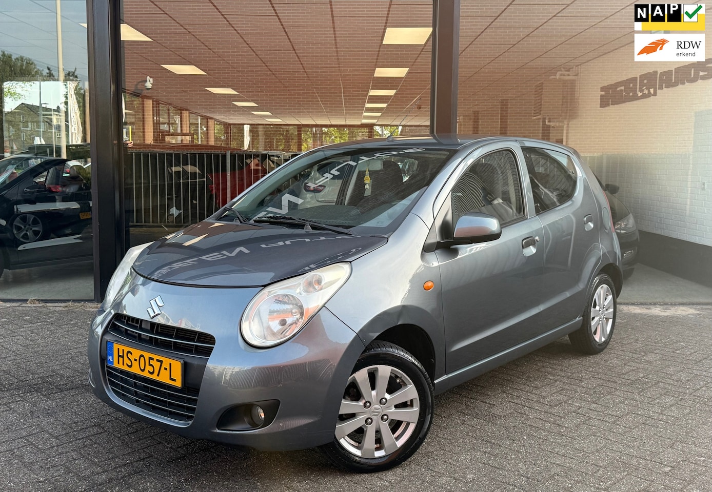 Suzuki Alto - 1.0 Exclusiv 5drs AUTOMAAT | AIRCO | LMV | TREKHAAK - AutoWereld.nl
