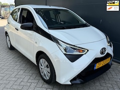 Toyota Aygo - 1.0 VVT-i x-fun/5D/Airco/Cruise/bluetooth/onderhoud/1ste eigenaar