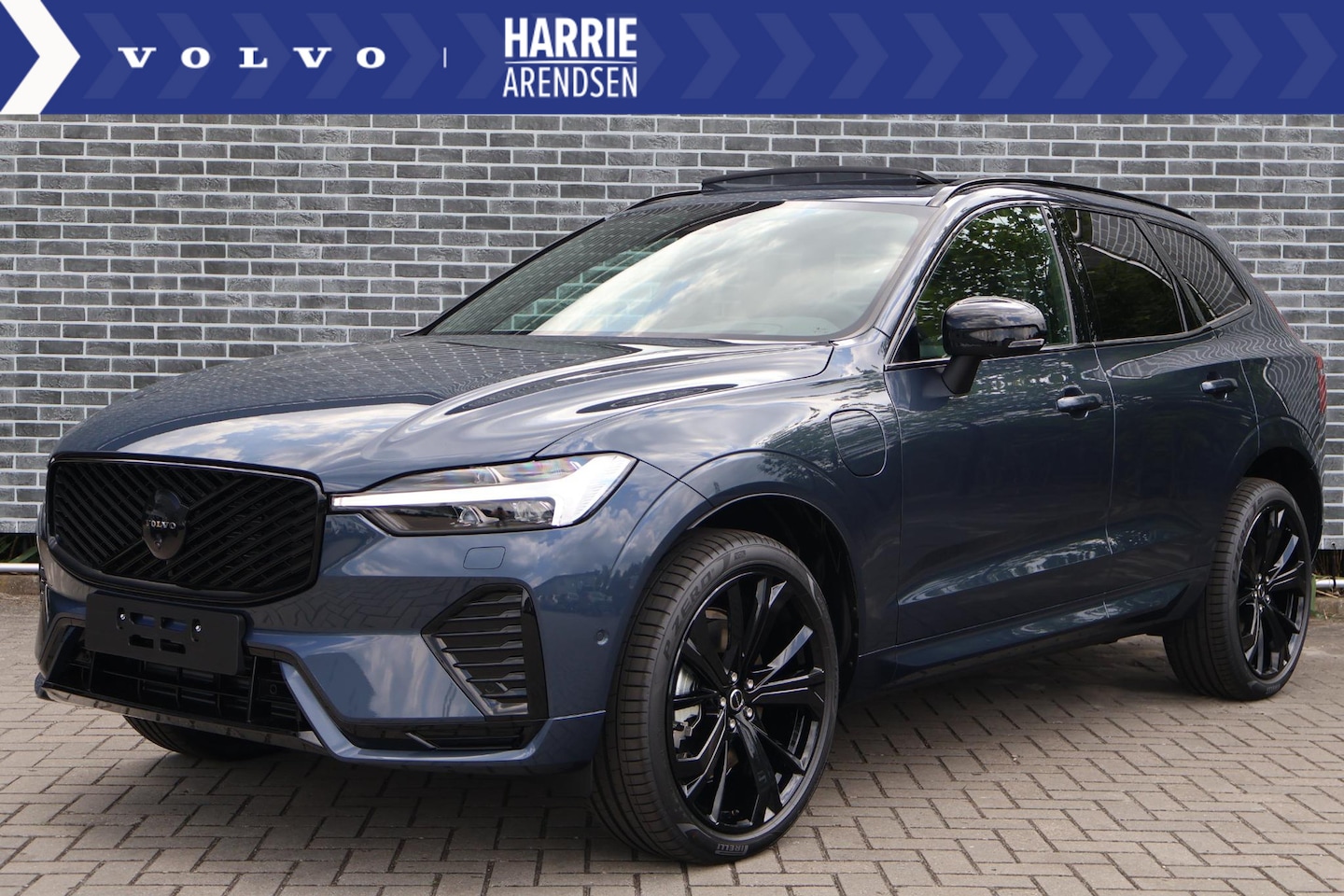 Volvo XC60 - 2.0 T6 Plug-in hybrid AWD Ultra Black Edition | Head-up display | Adaptieve Cruise Control - AutoWereld.nl