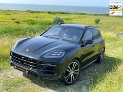 Porsche Cayenne - 3.0 E-Hybrid