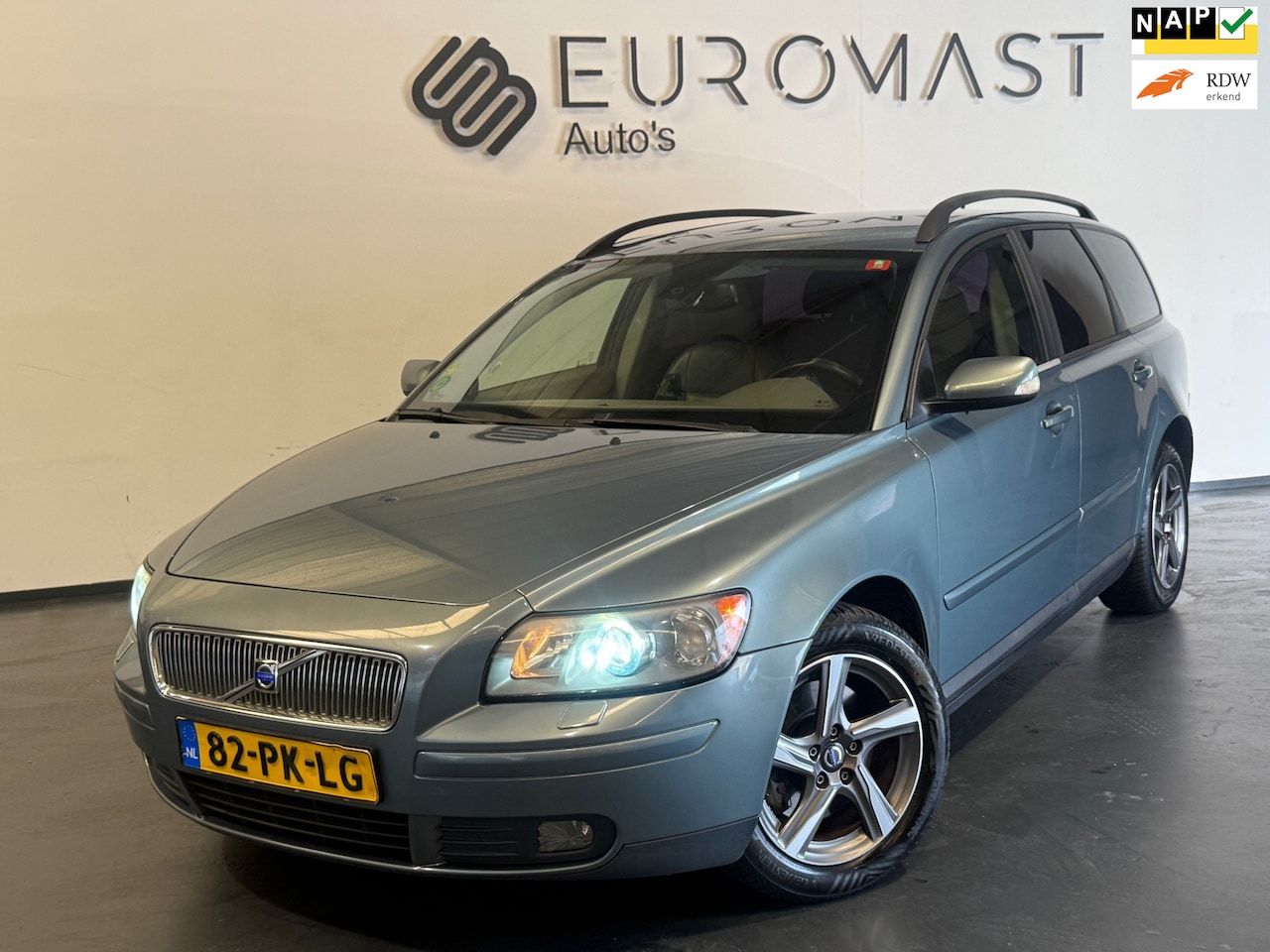 Volvo V50 - 2.4 Summum LPG Airco Stoelverwarming Nieuwe Apk - AutoWereld.nl