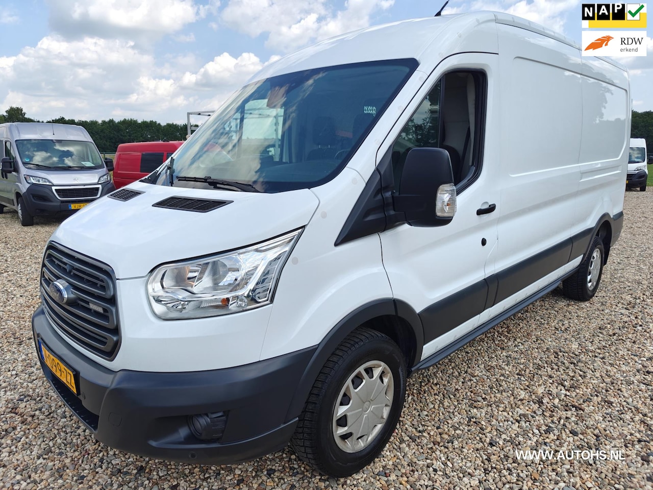 Ford Transit - 350 2.0 TDCI L3H2, Euro 6 , 1e Eig , Lage Km , Lengte 3 , Apk juni 2026 , camera , cruise - AutoWereld.nl