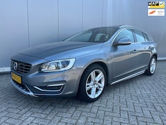 Volvo V60 - 2.4 D5 Twin Engine Special Edition/ Adaptive