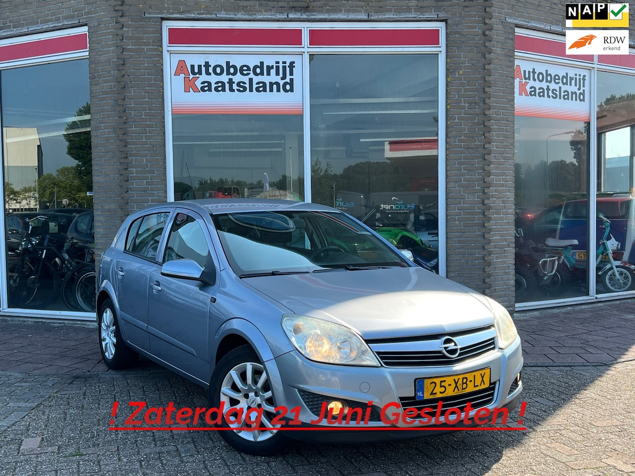 Opel Astra - 1.4 Temptation - Airco - Cruise - Trekhaak - AutoWereld.nl