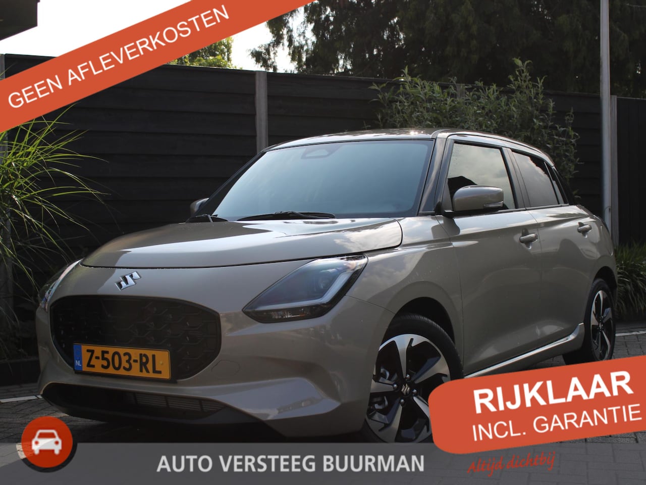 Suzuki Swift - Style 1.2 Smart Hybrid 82PK 5DRS Navigatie, Parkeerhulp achter, Camera Achter, Lichtmetale - AutoWereld.nl