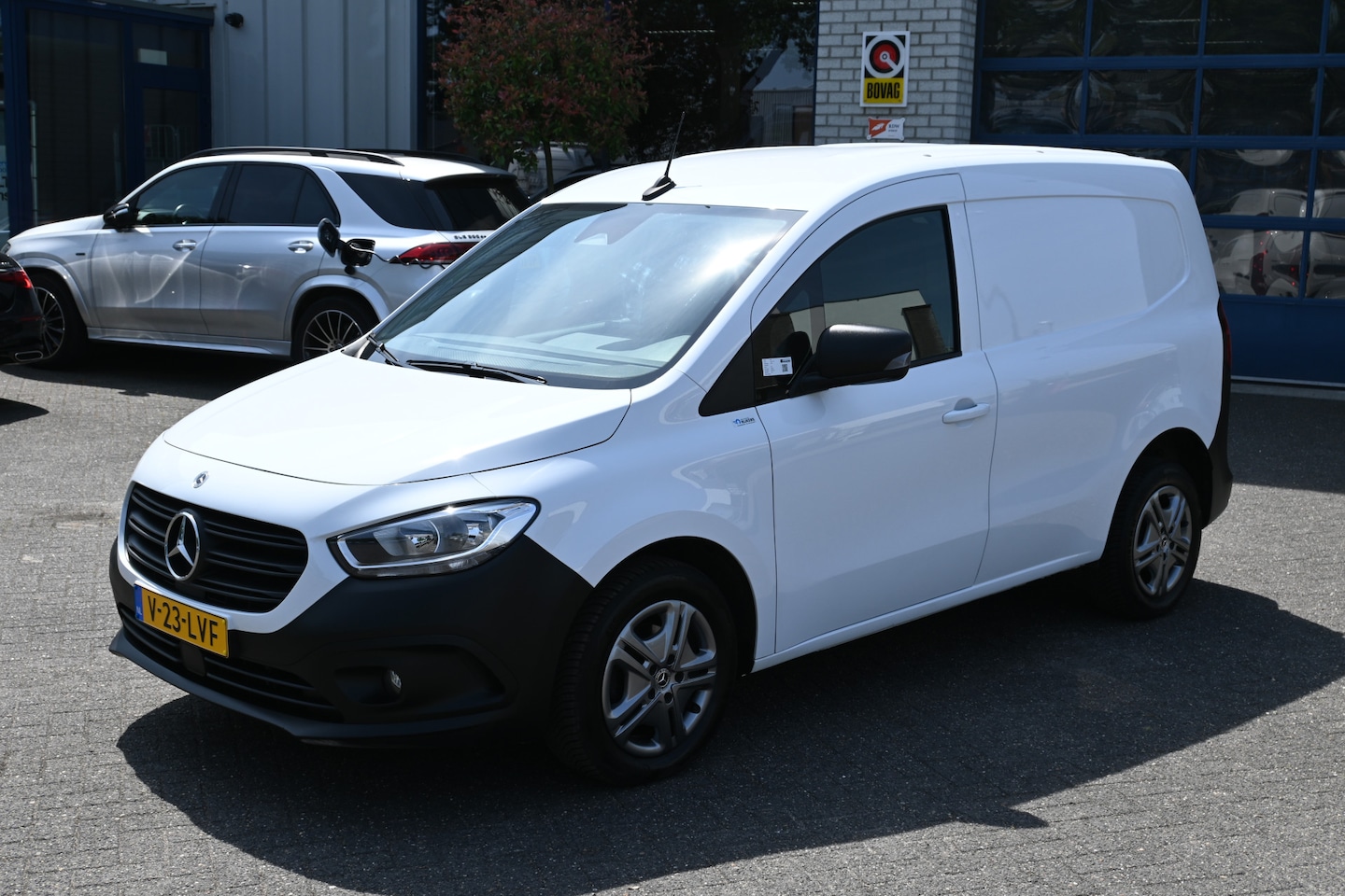 Mercedes-Benz Citan - 110 CDI L1 Pro 3 Zitplaatsen, MBUX met Apple Carplay/Android Auto - AutoWereld.nl