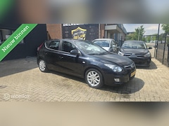 Hyundai i30 - 1.6i Dynamic AUTOMAAT AFN TREKHAAK
