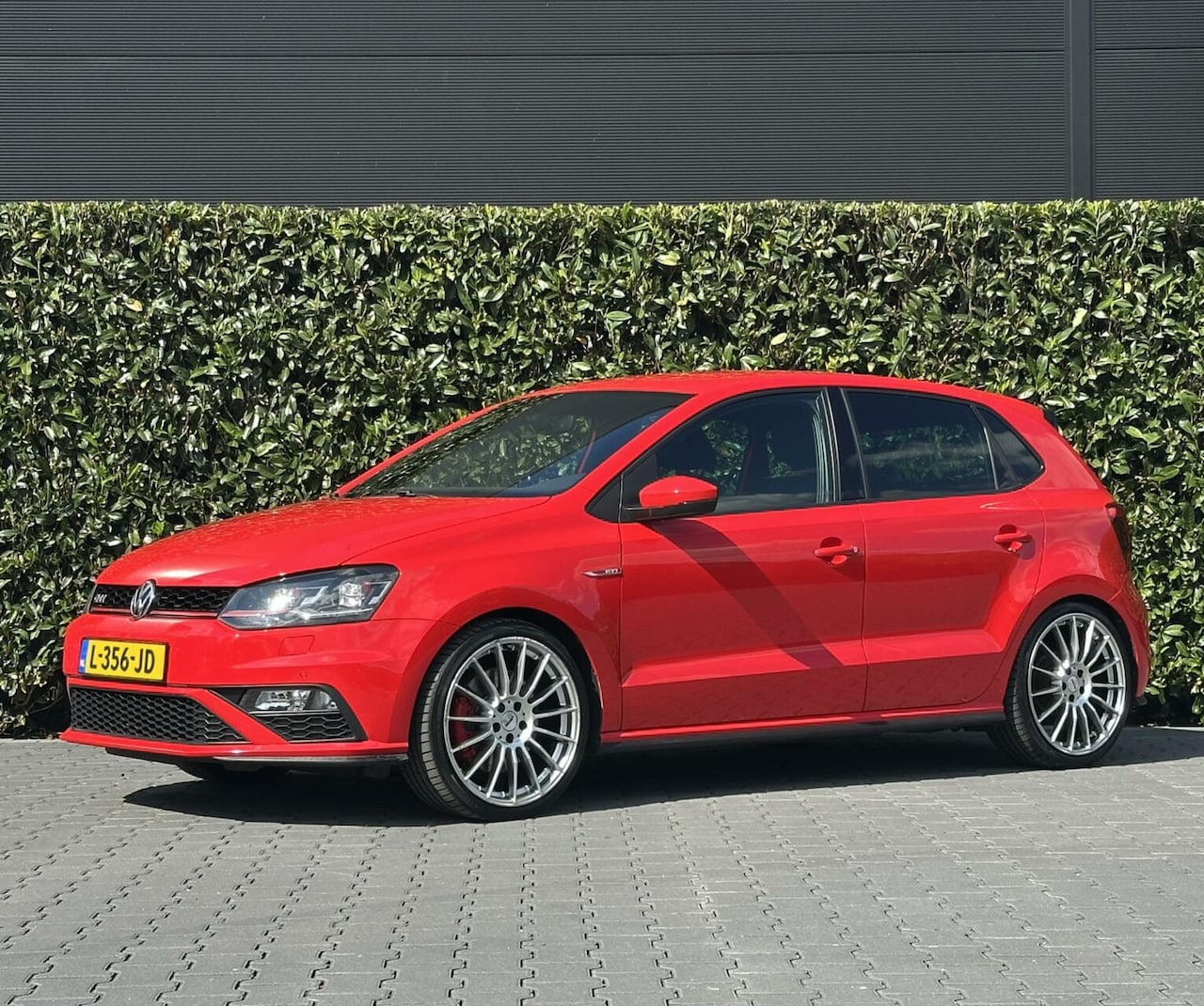 Volkswagen Polo - 1.8 TSI GTI 1.8 TSI GTI, FACELIFT, NAVI, CRUISE, LED, ECC-AIRCO, STOELVERWARMING, PARKEERSENSOREN, LIC - AutoWereld.nl