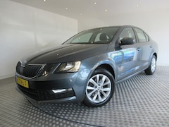 Skoda Octavia - 1.5 TSI Grt. Ambition Business Trekhaak, Apple/Android