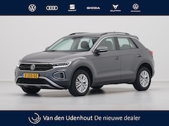 Volkswagen T-Roc - 1.5 TSI 150pk DSG Life Navigatie Clima Pdc Acc