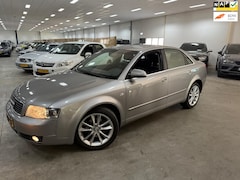 Audi A4 Limousine - 2.0 Pro Line MT / AUTOMAAT / NETTE AUTO / NIEUWE APK