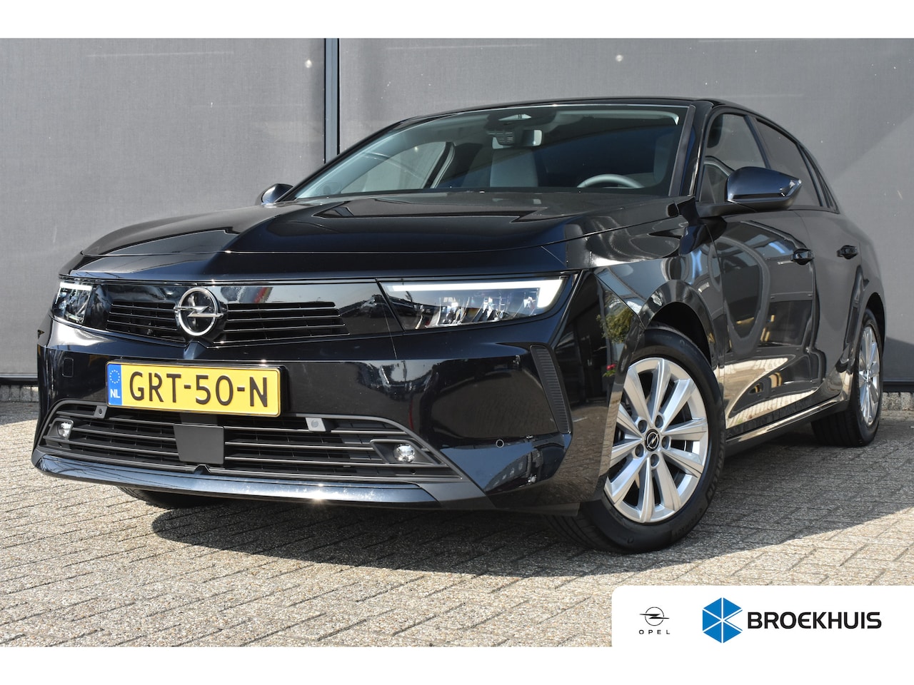 Opel Astra - 1.2 Turbo Edition 110pk | Navigatie | Adaptive Cruise | Stuur/Stoelverwarming | Comfortsto - AutoWereld.nl