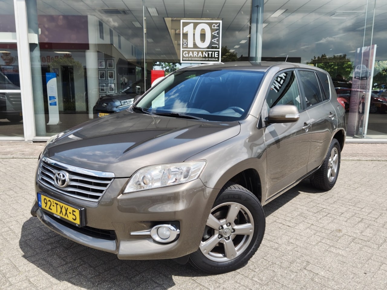 Toyota RAV4 - 2.0 VVTi X-Style 2WD | Navi | Leder | Stoelverwarming | Keyless - AutoWereld.nl