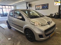 Peugeot 107 - 1.0-12V Sportium