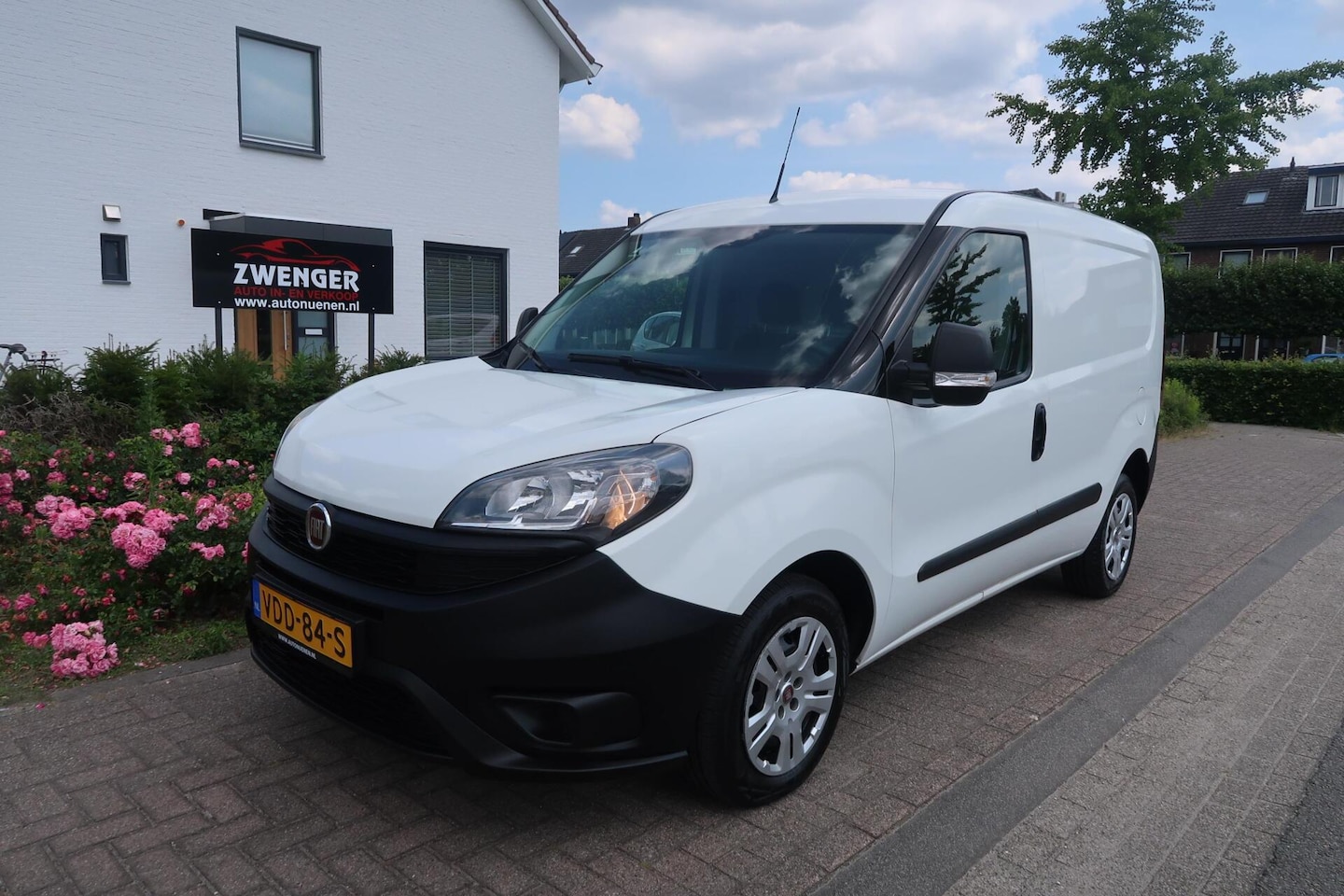 Fiat Doblò Cargo - 1.6 MJ 105pk MARGE|NAVIGATIE|TREKHAAK|3-ZITS|CRUISECONTROL|BLUETOOTH|AIRCO - AutoWereld.nl