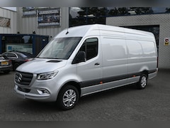Mercedes-Benz Sprinter - 319 CDI L3H2 Vele opties 3500 kg Trekhaak, MBUX 10.25, Distronic, LED