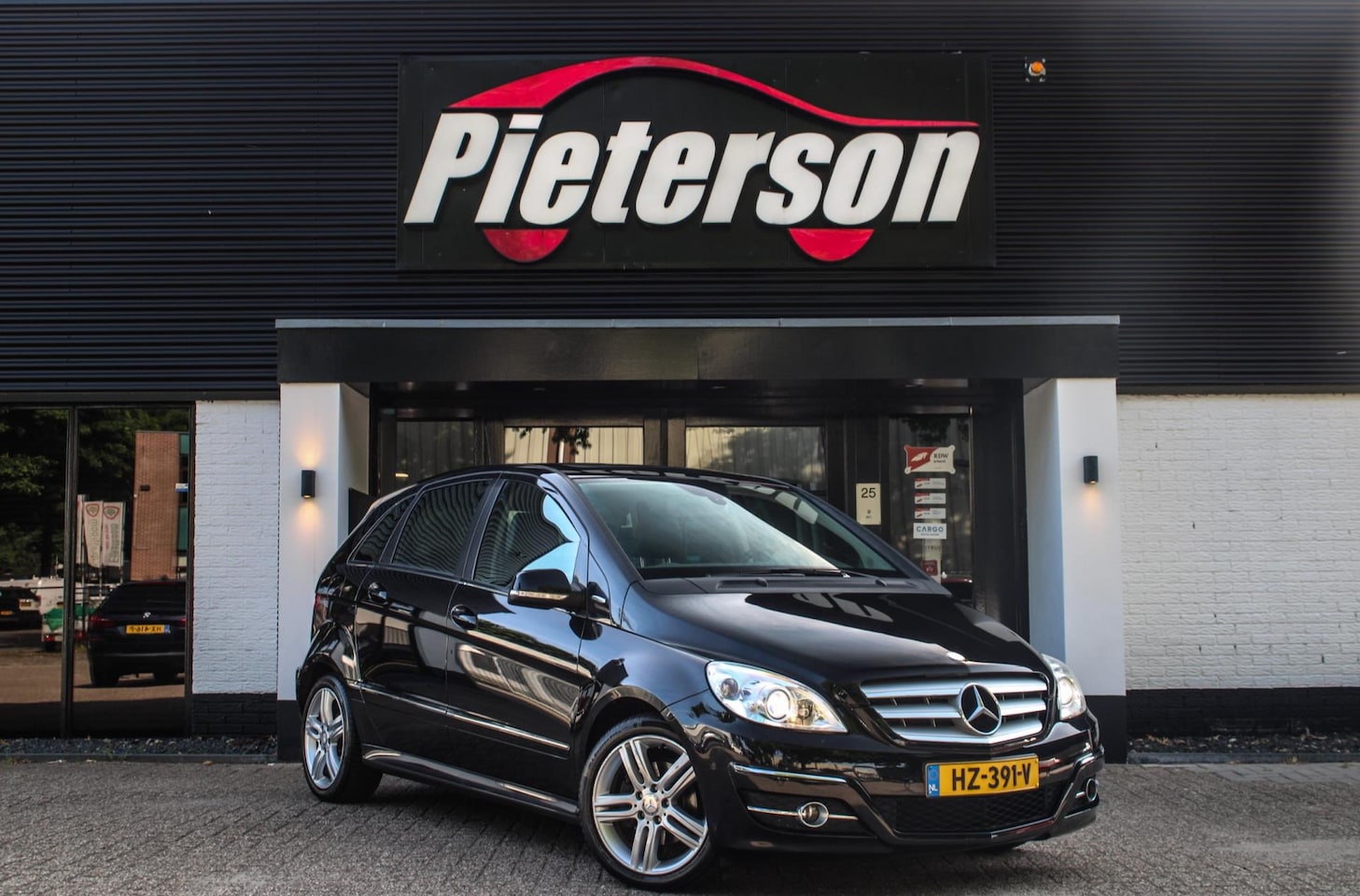 Mercedes-Benz B-klasse - 200 GRAND EDITION DESIGNO VOL OPTIES - AutoWereld.nl