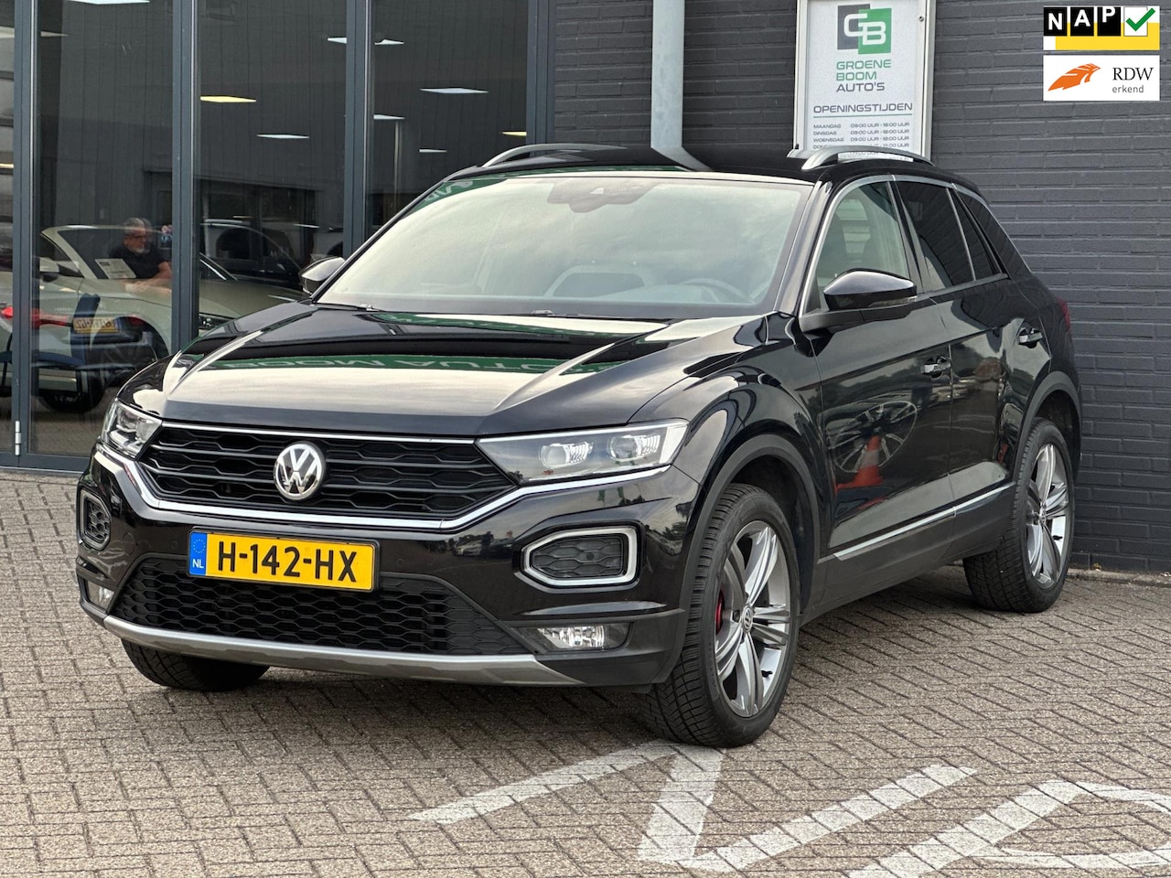 Volkswagen T-Roc - 1.5 TSI Sport/XENON/NAVI/APP-CONNECT/AUTOMAAT/NETTE STAAT!! - AutoWereld.nl