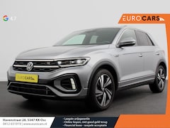 Volkswagen T-Roc - 1.5 TSI 150pk Automaat R-Line Digitale Cockpit Climate Control Camera Navigatie Apple Carp