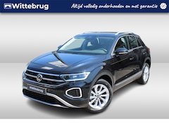 Volkswagen T-Roc - 1.0 TSI 110pk Style / Virtual Cockpit / App-Connect / Stoelverwarming / Navigatie / 17" LM