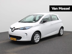 Renault Zoe - R90 Life 41 kWh | INCL.KOOPACCU | Navigatie | Climate Control | Parkeersensoren |