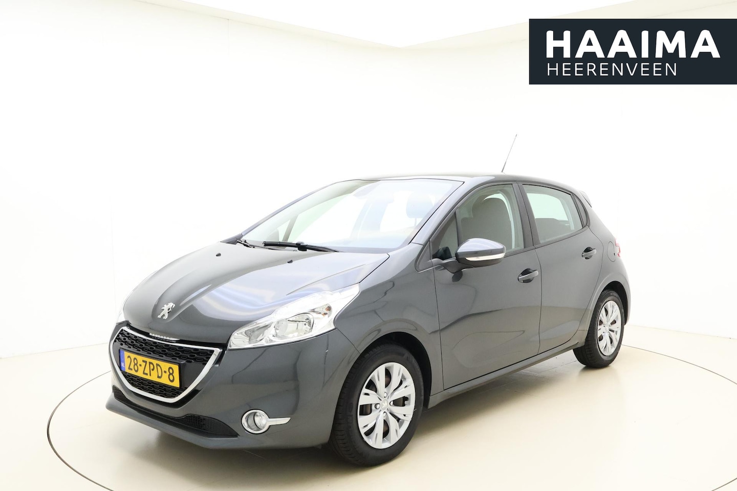 Peugeot 208 - 1.2 VTi Envy | Navigatie | Climate Control | Cruise Control - AutoWereld.nl