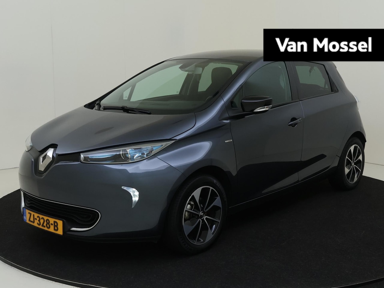 Renault Zoe - R110 Iconic 41 kWh (ex Accu) Huuraccu vanaf € 64,- pm | Climate Control | Cruise Control| - AutoWereld.nl