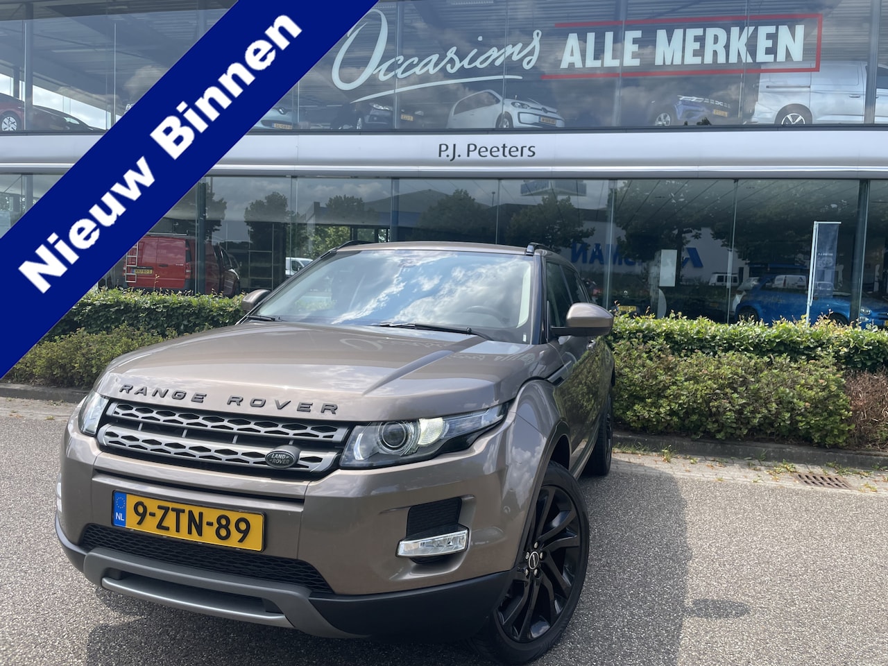 Land Rover Range Rover Evoque - 2.2 TD4 4WD Pure Business Edition Automaat - Trekhaak - Aicro - Cruise control - Navigatie - AutoWereld.nl
