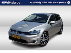 Volkswagen e-Golf - E-DITION 136pk / Donker Glas / Navigatie / LED koplampen / Parkeersensoren / 16" LMV