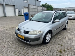 Renault Mégane Grand Tour - 1.6-16V Tech Line