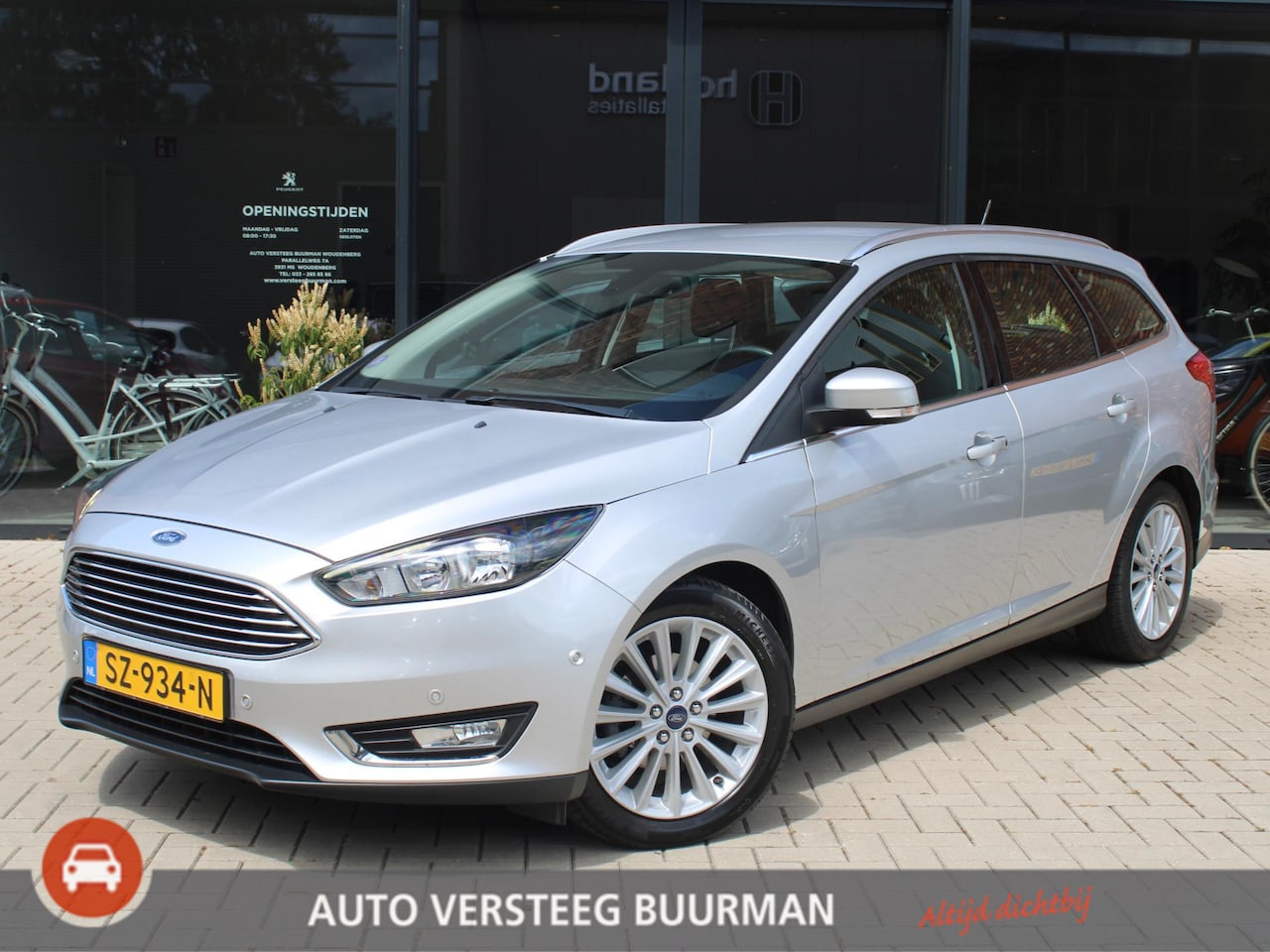 Ford Focus Wagon - 1.0 Titanium 125PK Navigatie, Camera, Trekhaak - AutoWereld.nl