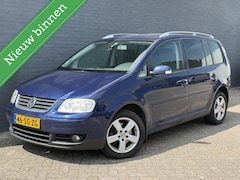 Volkswagen Touran - 2.0-16V FSI Highline NIEUW APK