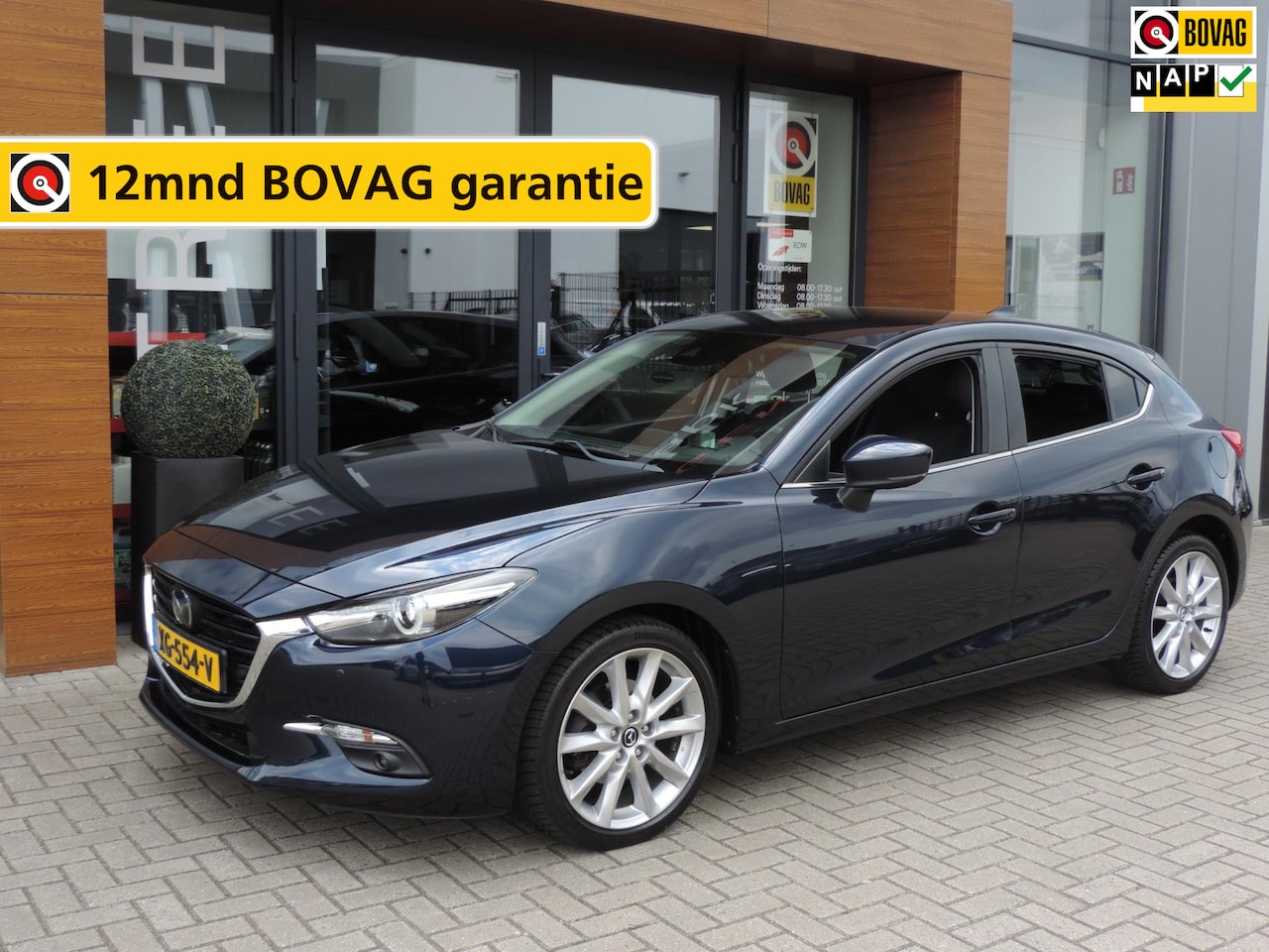 Mazda 3 - 2.0 SkyActiv-G 120 GT-M AUTOMAAT 51.000km | LEER | Stuur/stoelverw | LED kopl | 18” | ECC - AutoWereld.nl