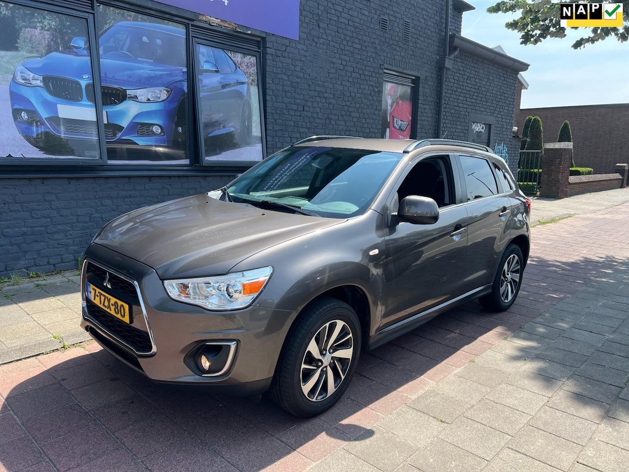 Mitsubishi ASX - 1.6 Cleartec Invite+ nap boekjes - AutoWereld.nl