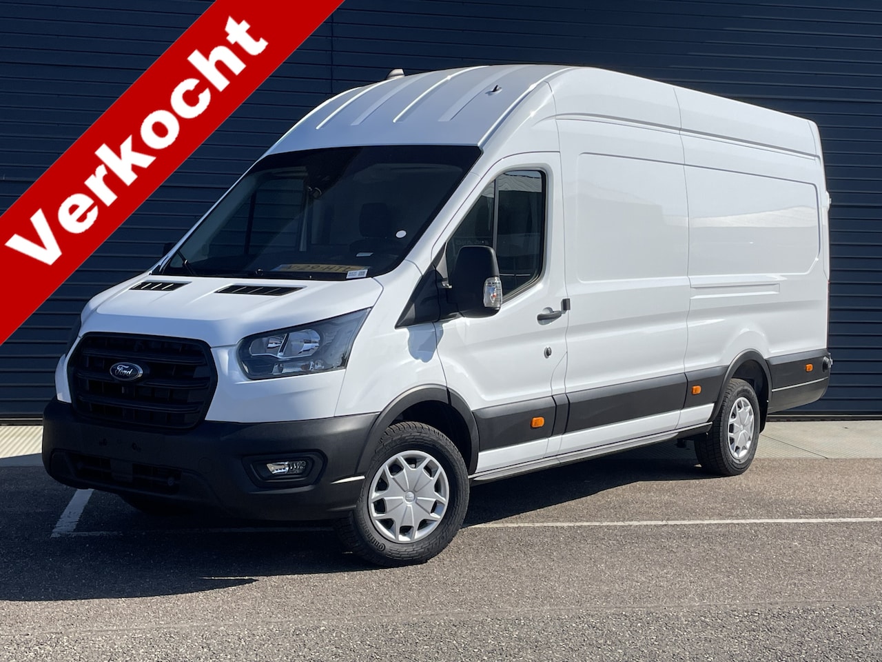 Ford Transit - 350 2.0 TDCI L4H3 Trend RWD Navigatie / Trekhaak - AutoWereld.nl