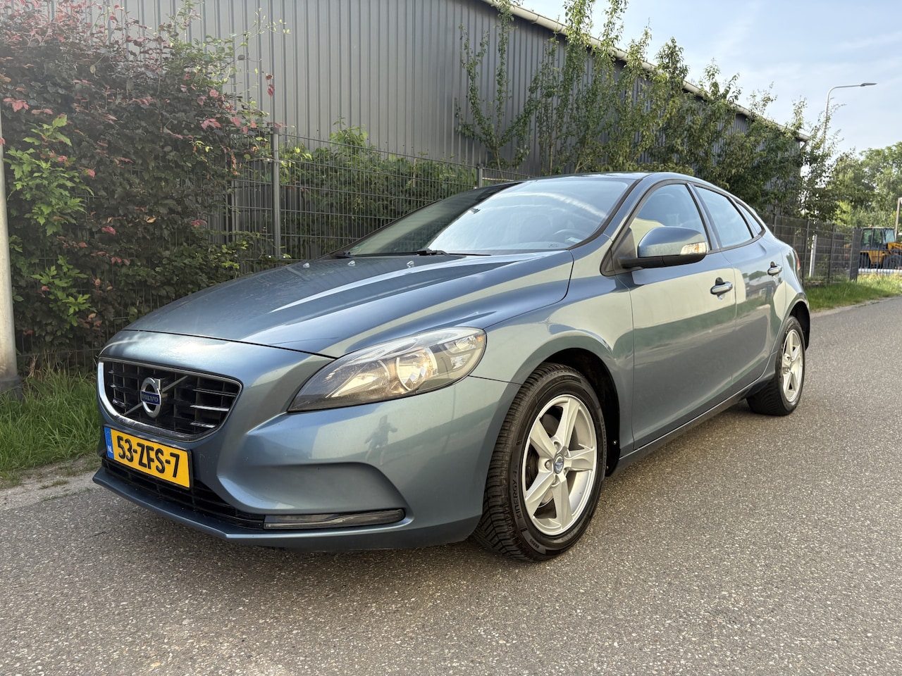 Volvo V40 - 1.6 T3 Kinetic / AIRCO / NAVI / CRUISE - AutoWereld.nl
