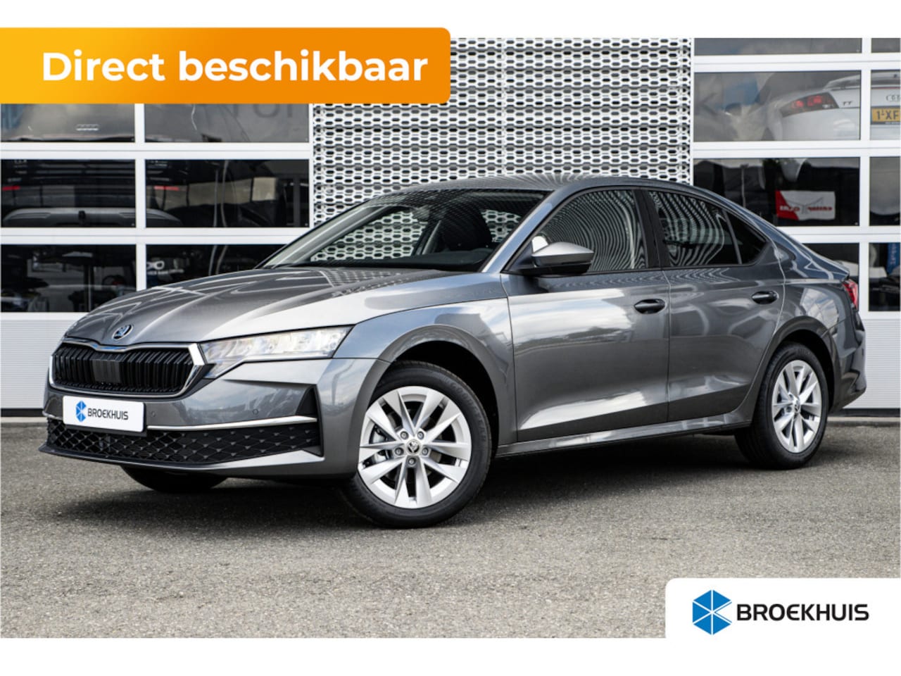 Skoda Octavia - Hatchback | Achteruitrijcamera | Chromen grille | Cruise control met speedlimiter - AutoWereld.nl