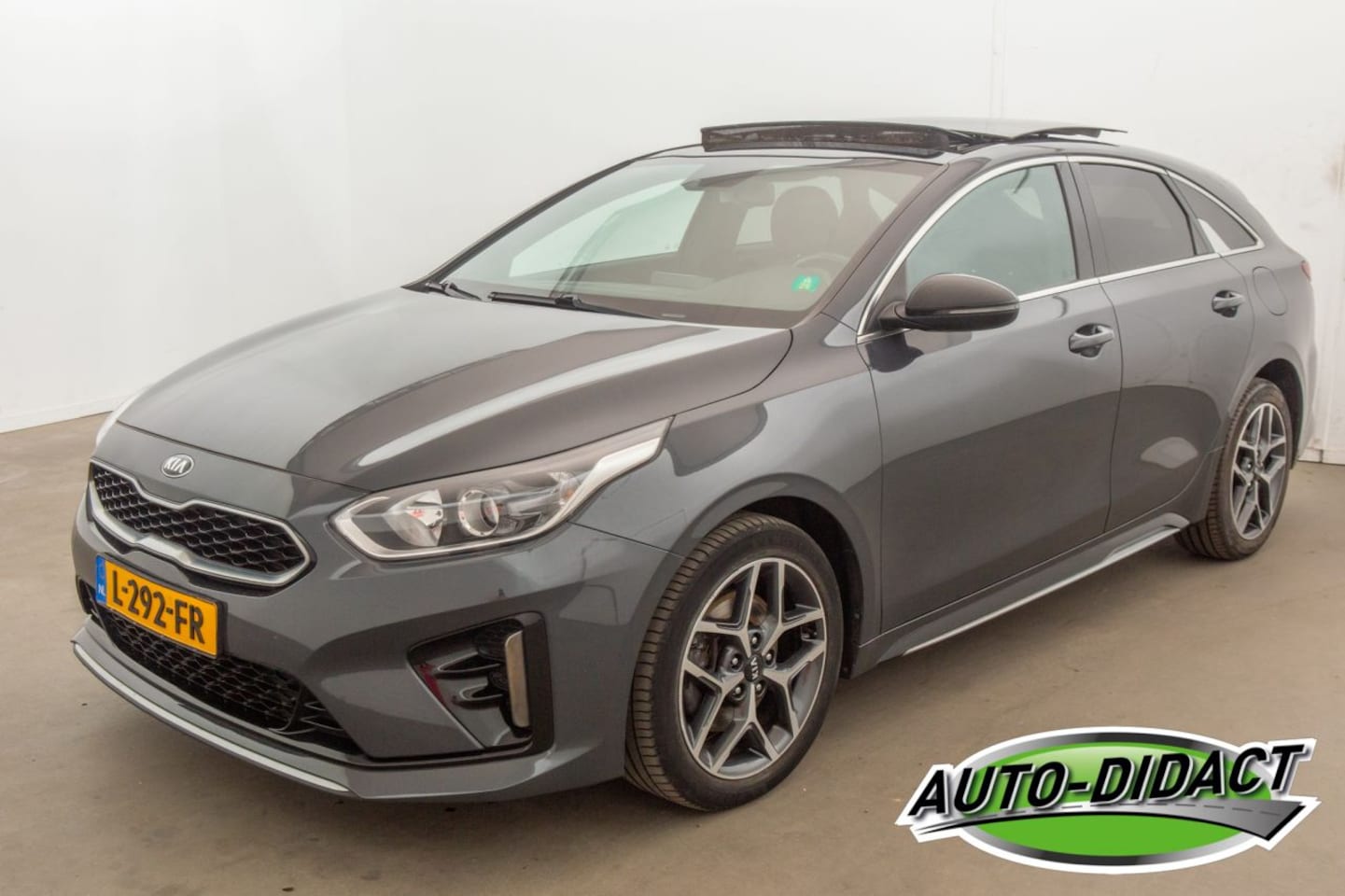 Kia Pro cee'd - 1.0 T-GDI GT-Line Pano Navi Clima - AutoWereld.nl